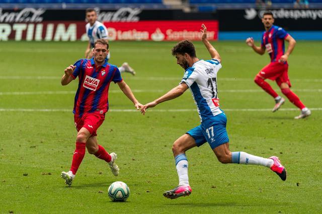 勇士促成NBA史上首个六方交易 李凯尔正式加盟