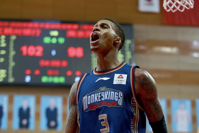 弗拉泰西：小时候踢前锋被迫改打中场